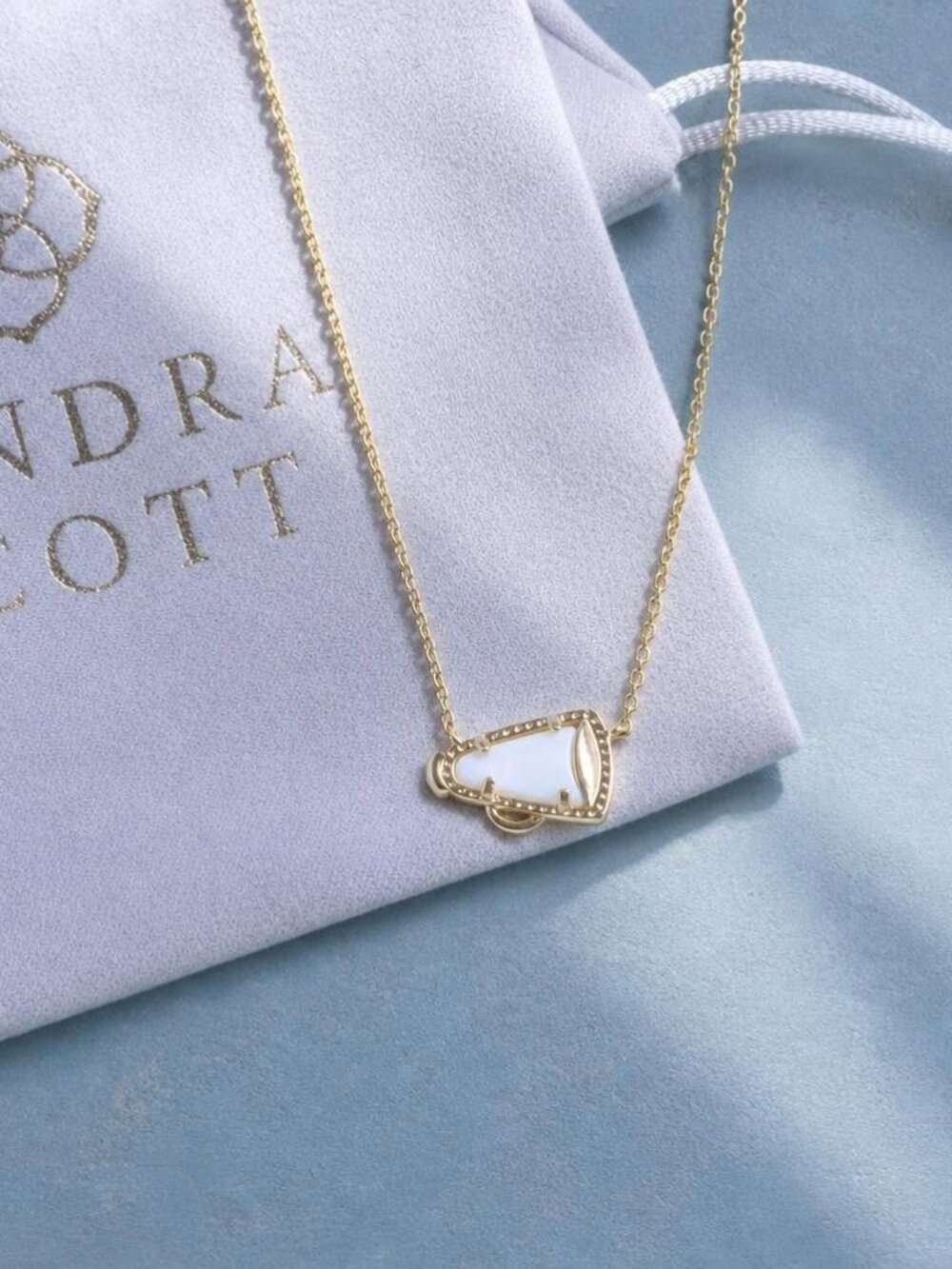 Kendra Scott Cheer Gold White Mother-of-Pearl Pendant Necklace - Picture 2 of 2